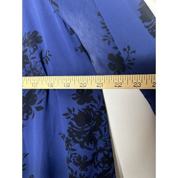 Torrid Floral Print Top Black Bright Blue Chiffon Split Tulip Back Womens Size 3 - Picture 10 of 11